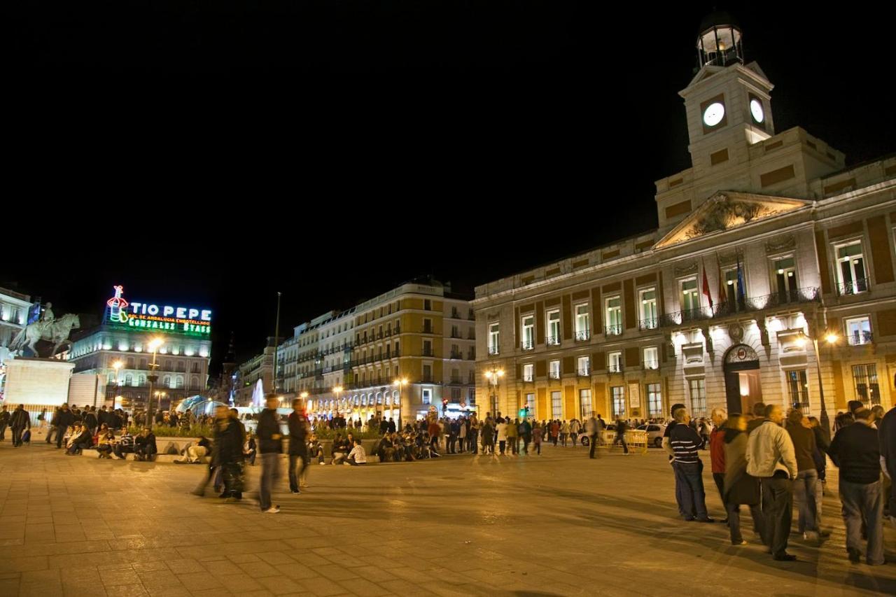 Apartamentos Felipe IV Plaza Mayor マドリード エクステリア 写真